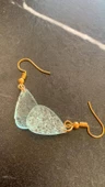 Tırtıklı Kristal Desenli Mint Yeşili Renk Gold Aksesuarlı Damla Şekil Epoksi Küpe El Yapımı - 6