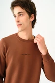 Loft 2034268 Kahverengi Erkek Regular Fit Üç İplik Yazı Detaylı Bisiklet Yaka Sweat - 4