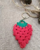 Amigurumi çilek anahtarlık aksesuar hediyelik - 1