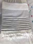 NİVEMESHOME KURŞUN-BEYAZ ÇİZGİLİ PÜSKÜLLÜ PLAJ HAVLUSU - 1