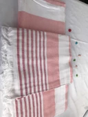 NİVEMESHOME NARÇİÇEĞİ-BEYAZ ÇİZGİLİ PÜSKÜLLÜ PLAJ HAVLUSU - 5