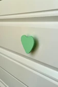Pomerol Yeşil Kalp Dolap Kulpu - Çocuk Odası, Mutfak ve Banyo İçin Modern ve Dayanıklı Mobilya Kulp, DK - 2