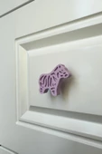 Pomerol Mor Zebra Dolap Kulpu - Çocuk Odası, Mutfak ve Banyo İçin Sevimli ve Dayanıklı Mobilya Kulp  D - 1