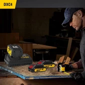 CAT DXC4 18Volt Li-ion ONE FOR ALL Profesyonel Hızlı Akü Şarj Cihazı - 4