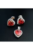 Tek Taş Kalp Kırmızı Renkli Üçlü Set Gümüş (925 Ayar) (Bir Çift Küpe, Kolye ucu) thumbnail 2