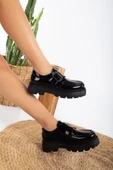 Moe Toka Detaylı Siyah Rugan Kadın Şık Günlük Ayakkabı - 2