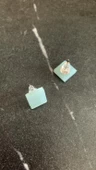 Parlak Buz Mavi Renkli Küçük Kare Şekil Gümüş Aksesuarlı Epoksi Küpe El Yapımı Hediyelik thumbnail 6