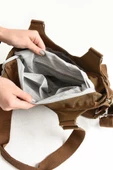Günlük Kullanıma Uygun Kadın Omuz Çantası Çapraz Askılı Postacı Çanta Hafif Klinkır Kumaş 23*30 Cm - 10