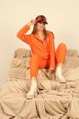 Kare Desenli ve Kapüşonlu Uzun Kollu Jakar Kumaşlı Oversize Kapitone Kadın Takım (2 Parça) Oranj - 3