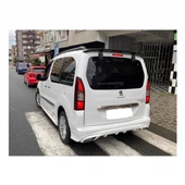 CİTROEN BERLİNGO SİYAH SPOILER - 1