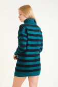 Kadın Çizgili Yarım Fermuarlı Tüylü Tunik Zümrüt - 6