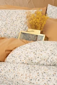 Cotton Box Petite Çift Kişilik Lastikli Çarşaflı Nevresim Takımı Posy Bej thumbnail 2