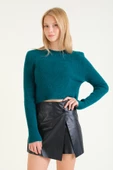 Kadın Sıfır Yaka Tüylü Crop Kazak Zümrüt thumbnail 2
