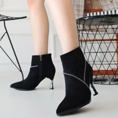 Siyah Süet Topuklu KADIN BOT thumbnail 4