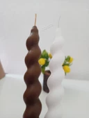 qosrix 2'li Kahverengi Beyaz Italyan Burgulu Şamdan Soya Mumu Doğal Kokulu Uzun Konik Burgu Spiral Mum Dekoratif thumbnail 1