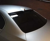 Bmw F36 M4 Cam üstü PianoBlack Spoiler thumbnail 3