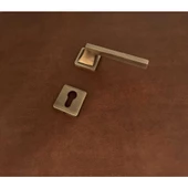 Karo Mat Antik Sarı Kare Rozetli Zamak Çelik Kapı Kolu Sağ Basar Tek Yön thumbnail 3