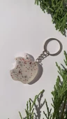 Sedefli Beyaz İçinde Siyah Kırmızı Glitterli Apple Elma Şekil Gümüş Aksesuarlı Anahtarlık El Yapımı thumbnail 3