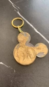 Şeffaf İçinde Gold Süslemeli Mickey Mouse Anahtarlık Gold Aksesuarlı El Yapımı Epoksi Hediyelik thumbnail 6