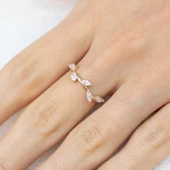 8 Ayar Altın Yaprak Kadın Yüzük - 1