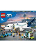 LEGO City Yolcu Uçağı 60367 # 7 Yaş ve Üzeri Çocuklar ve Uçak Meraklıları için Yaratıcı Oyuncak Yapım Seti (930 Parça) thumbnail 3