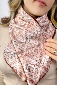 Kadın Atkı Boyunluk Düğmeli Peluş Kadife Ikat Kahve - 1