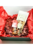 GURUYEMİŞ BOX İçinde Mutluluk Var Sevgili Doğum Günü Konsept Hediye Kutusu Seti Çelenk Müsli Kokteyl Tütsü - 1