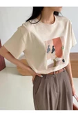 Kadın Bej Kadın Figür Baskılı Oversize Bisiklet Yaka T-Shirt - 2