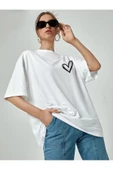 Kadın Kalp Baskılı Oversize T-shirt - 9