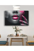 AlpiLeo Pembe Dudaklı Kadın Alp Özel Cam Tablo thumbnail 2