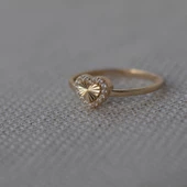 8 Ayar Altın Kalpli Kadın Yüzük - 2