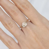 8 Ayar Altın Kalpli Kadın Yüzük - 1