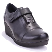 Dagoster DZA32-042 Siyah Ortopedik Günlük Deri Kadın Ayakkabı thumbnail 1