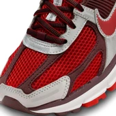NİKE Wmns Air Zoom Vomero 5 'Mystic Red' FN7778-600 - 3