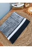 Tesettür Tarz Modern Ve Şık Son Moda Kapalı Siyah Beyaz Çizgili Desen Şal 1 Adet - 2