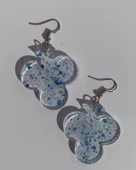 Mavi Simli Glitterli Şeffaf Iskambilde Sinek Şekil Epoksi Küpe 3 Cm Gümüş Aksesuarlı El Yapımı thumbnail 4