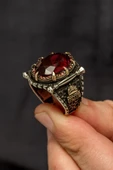 Kubbetüs Sahre Kırmızı Taşlı 925 Gümüş Erkek Yüzük thumbnail 4