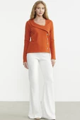 Yaka Detaylı Triko Kazak - Oranj thumbnail 4