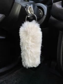 Yumuşak Tüylü Peluş Puf Anahtarlık Beyaz - 1
