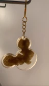 Şeffaf Epoksi İçinde Gold Süslemeli Gold Aksesuarlı Mickey Mouse Şekil Anahtarlık El Yapımı Hediyelik thumbnail 2