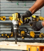 Dewalt 18V 5.0 Ah Li-ion Çift Akülü Kömürsüz Profesyonel Darbeli Matkap DCD996P2-QW - 8