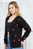 Lugmo Kadın Triko Hırka Kalp Nakışlı Standart Beden Siyah thumbnail 4