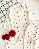 Neşeli Bebekler Fiyonklu Bereli Kalp Baskılı Raporlu Kumaş Üçlü Takım thumbnail 2