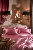 Helen George Pembe Saten Çift Kişilik Nevresim Takımı thumbnail 3