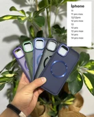 İphone 11 Pro Max Kılıf Matte Magsafe Mor thumbnail 3