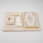 Takke + Esans + Tesbih + Seccade + Kuran Hediye Seti (Hafız Boy, Beyaz) thumbnail 3