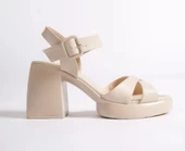 Capone Outfitters Capone Ucu Açık Çapraz Bantlı Bej Kadın Sandalet - 1