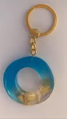 Deniz Mavisi Renk Gold Taşlı Gold Aksesuarlı O Harfi Şekil Epoksi Anahtarlık El Yapımı Hediyelik - 4