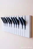 Galery Wood Dekoratif Ahşap 10 Tuşlu Piyano Elbise Askılık Enstrümantal Çok Amaçlı Piano Çanta Kapı Askı;15x38cm - 1