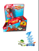 Sürprizlerle Dolu Yarış: Çarpınca Kafaları Fırlayan Hayvan Figürlü Arabalar! - 2